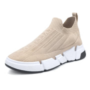 Spring Men's Casual Slip-On Sports Shoes Flyknit Mesh & Sock Cuffs.